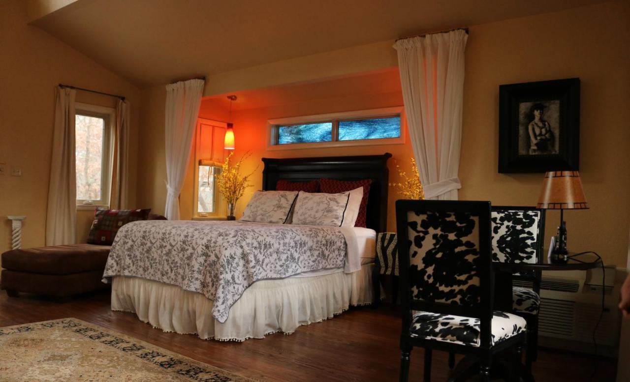 The Grand Treehouse Resort Eureka Springs Extérieur photo